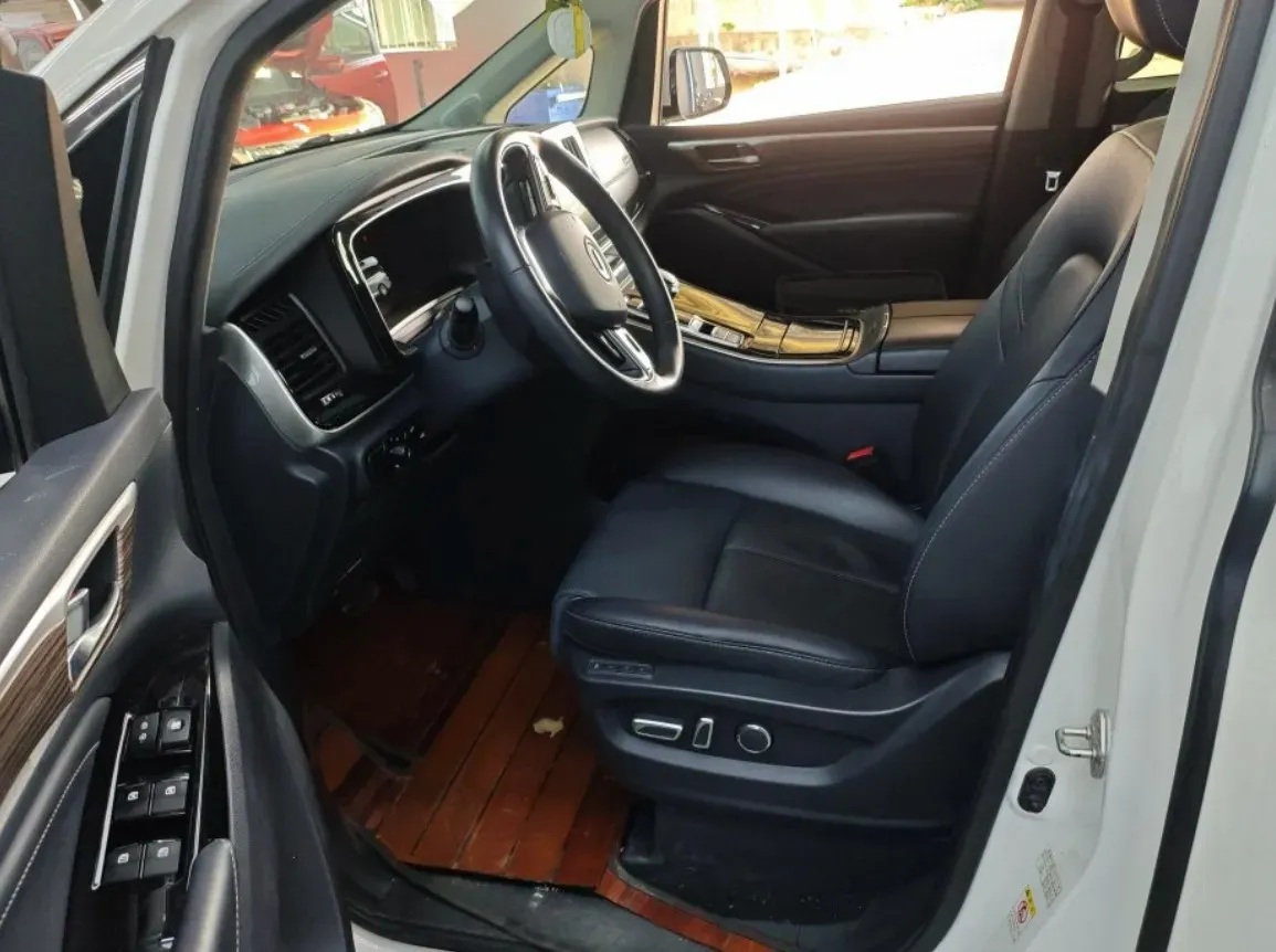 2021 GAC Trumpchi M8 2.0T 252HP L4 8AT,autocango,china used car exporter,china ev exporter,chinese used car exporter,chinese used ev exporter