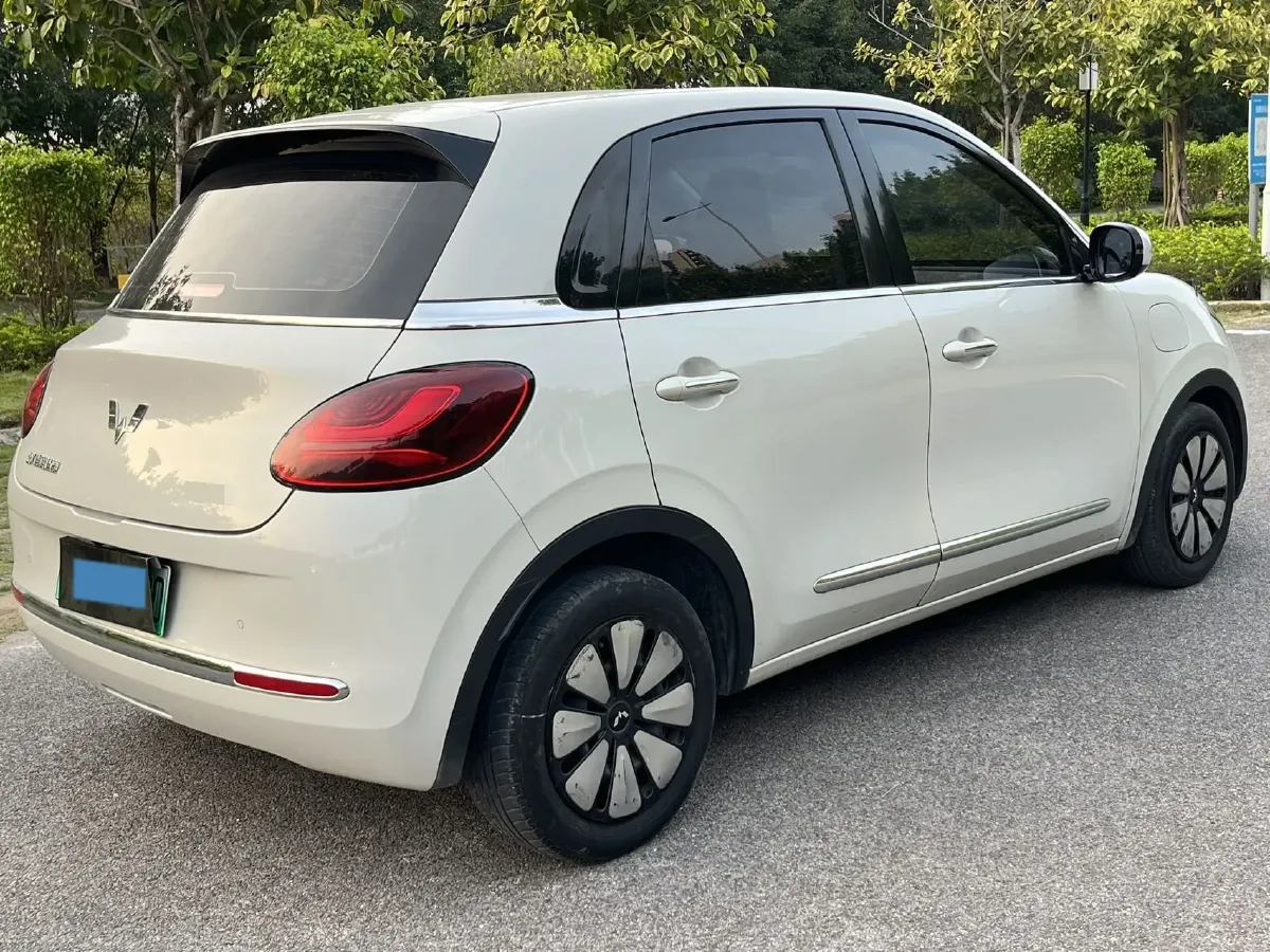 2023 WuLing BinGuo BEV 31.9KWH,autocango,china used car exporter,china ev exporter,chinese used car exporter,chinese used ev exporter