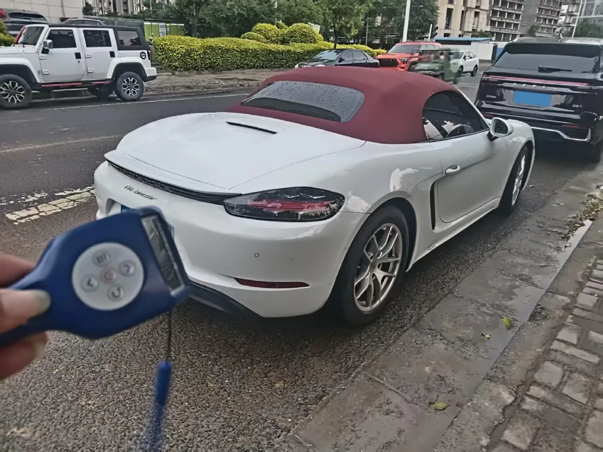 2023 Porsche 718 2.0T 250HP H4 7DCT,autocango,china used car exporter,china ev exporter,chinese used car exporter,chinese used ev exporter