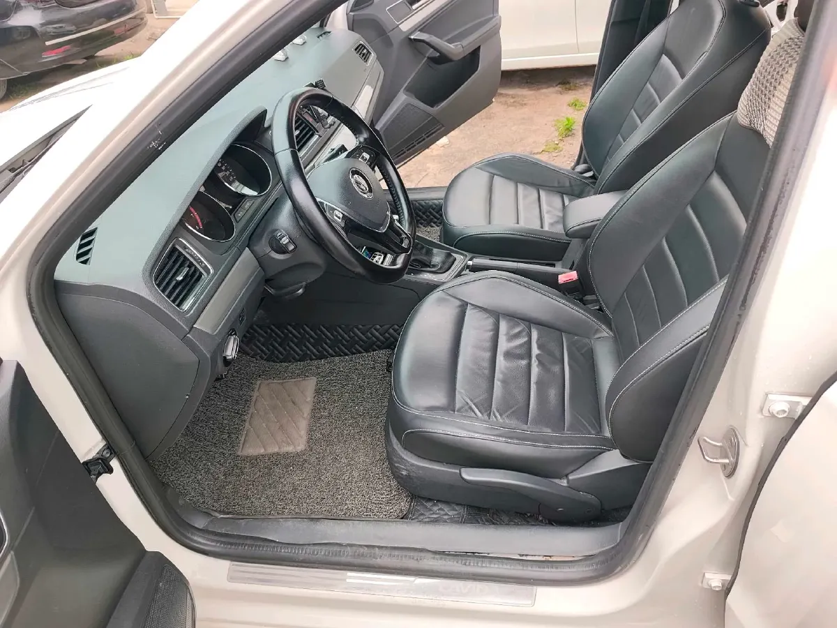 2017 Buick Excelle 1.5L 114HP L4 6AT,autocango,china used car exporter,china ev exporter,chinese used car exporter,chinese used ev exporter