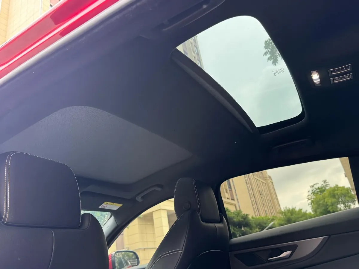 2020 Jaguar XEL 2.0T 200HP L4 8AT,autocango,china used car exporter,china ev exporter,chinese used car exporter,chinese used ev exporter