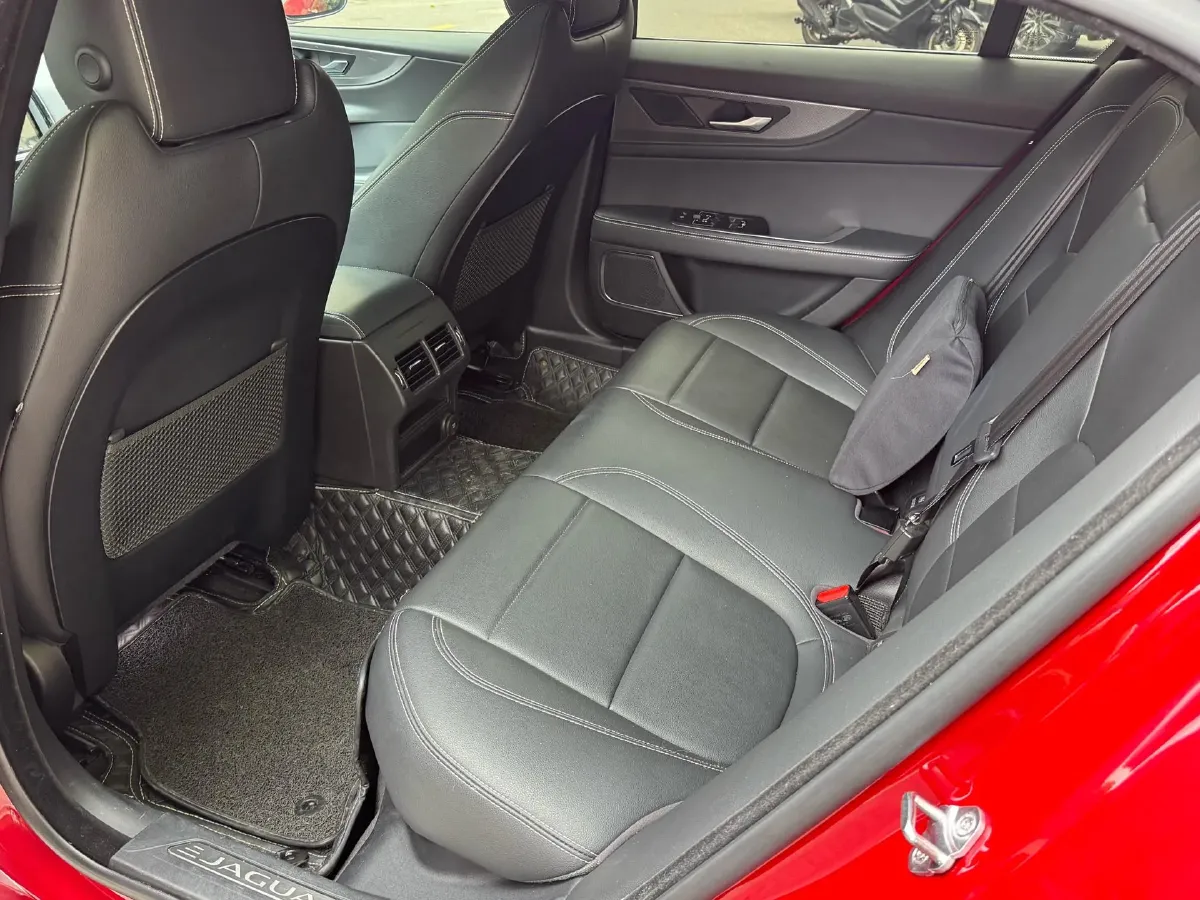 2020 Jaguar XEL 2.0T 200HP L4 8AT,autocango,china used car exporter,china ev exporter,chinese used car exporter,chinese used ev exporter