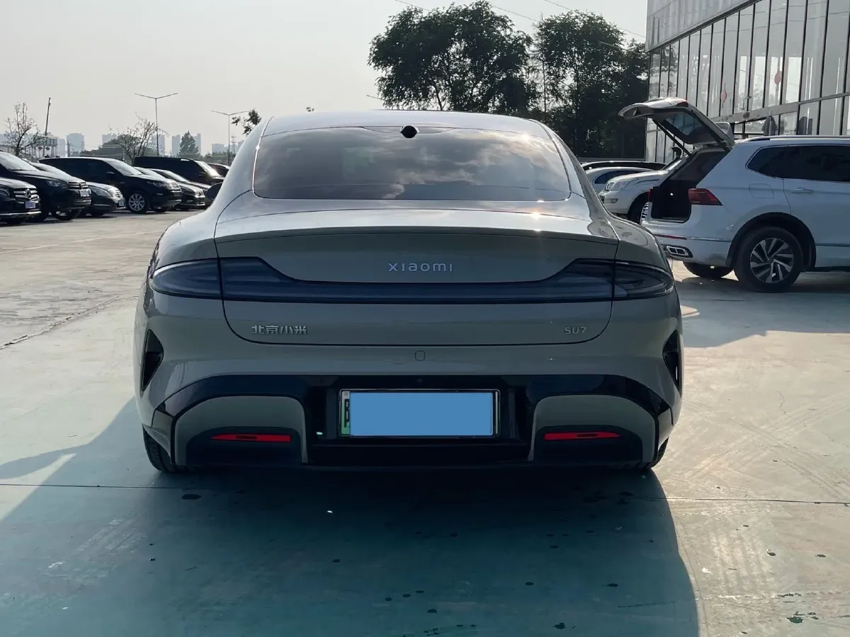 2024 MI SU7 BEV 73.6KWH,autocango,china used car exporter,china ev exporter,chinese used car exporter,chinese used ev exporter