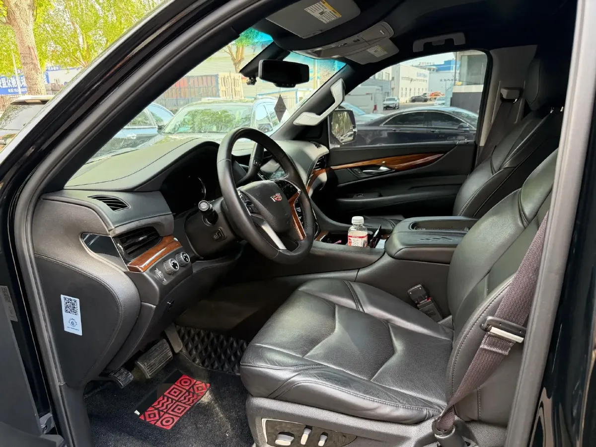 2017 Cadillac ESCALADE 6.2L 426HP V8 8AT,autocango,china used car exporter,china ev exporter,chinese used car exporter,chinese used ev exporter