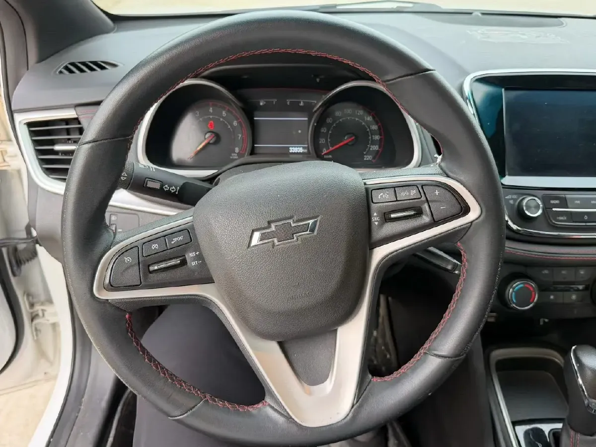 2019 Chevrolet Monza 1.3T 163HP L3 6AT,autocango,china used car exporter,china ev exporter,chinese used car exporter,chinese used ev exporter