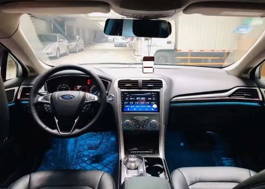 2018 Ford Mondeo 2.0T 204HP L4 6AT,autocango,china used car exporter,china ev exporter,chinese used car exporter,chinese used ev exporter
