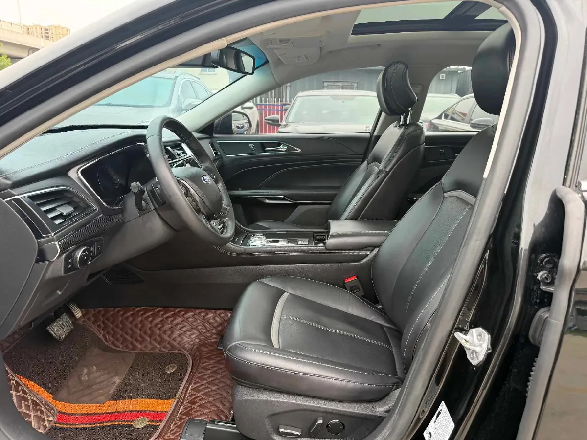 2018 Ford Taurus 2.0T 234HP L4 6AT,autocango,china used car exporter,china ev exporter,chinese used car exporter,chinese used ev exporter
