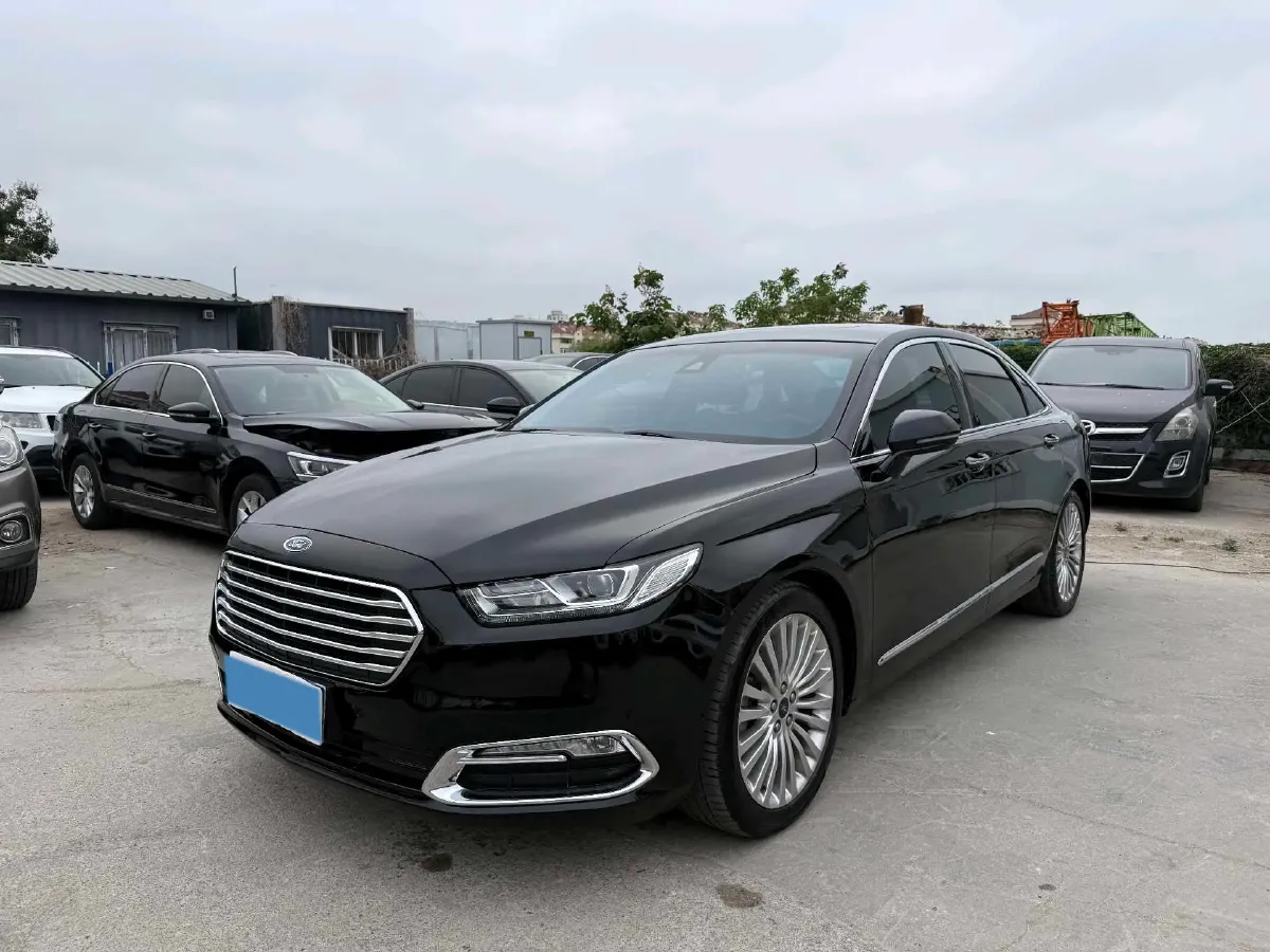 2018 Ford Taurus 2.0T 234HP L4 6AT,autocango,china used car exporter,china ev exporter,chinese used car exporter,chinese used ev exporter