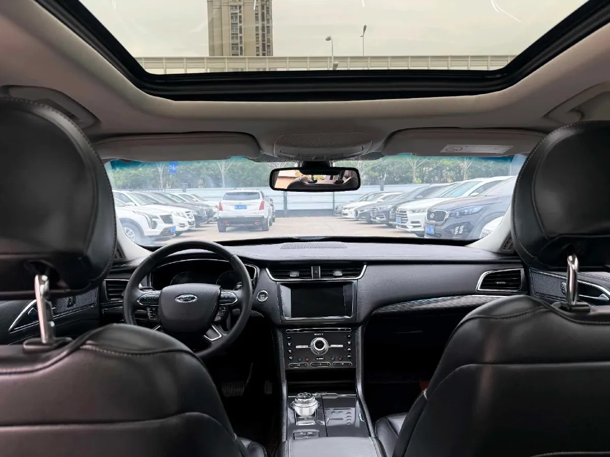 2018 Ford Taurus 2.0T 234HP L4 6AT,autocango,china used car exporter,china ev exporter,chinese used car exporter,chinese used ev exporter