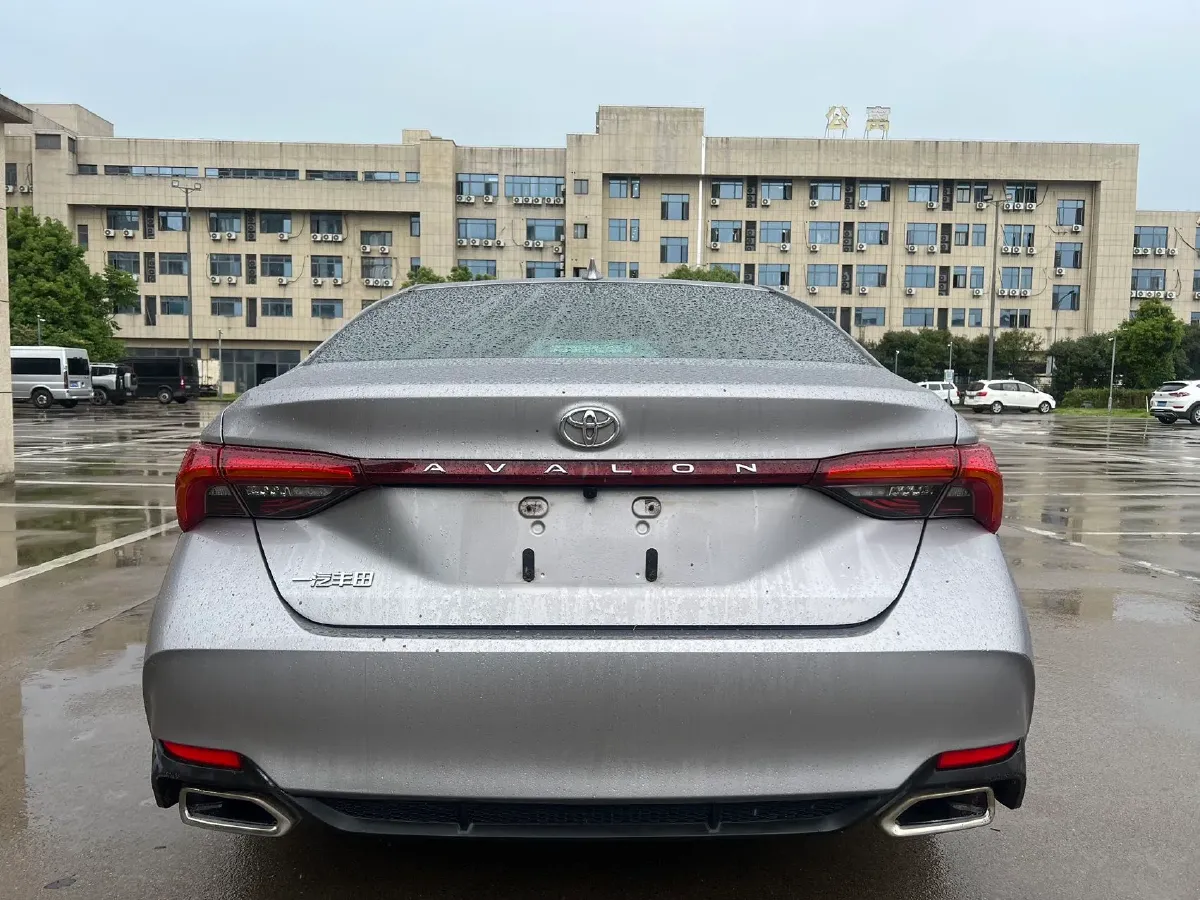2023 Toyota Avalon 2.0L 177HP L4 CVT,autocango,china used car exporter,china ev exporter,chinese used car exporter,chinese used ev exporter
