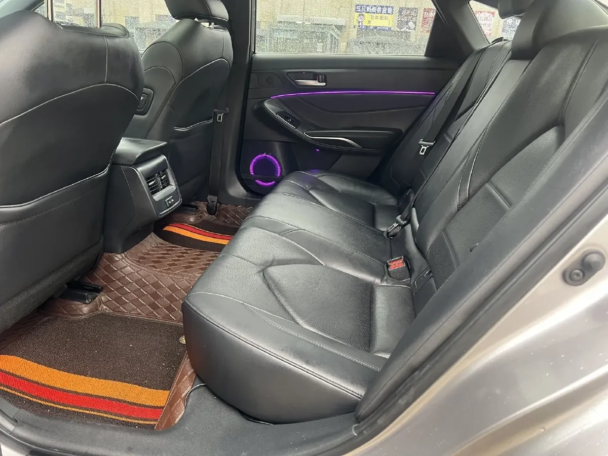 2023 Toyota Avalon 2.0L 177HP L4 CVT,autocango,china used car exporter,china ev exporter,chinese used car exporter,chinese used ev exporter