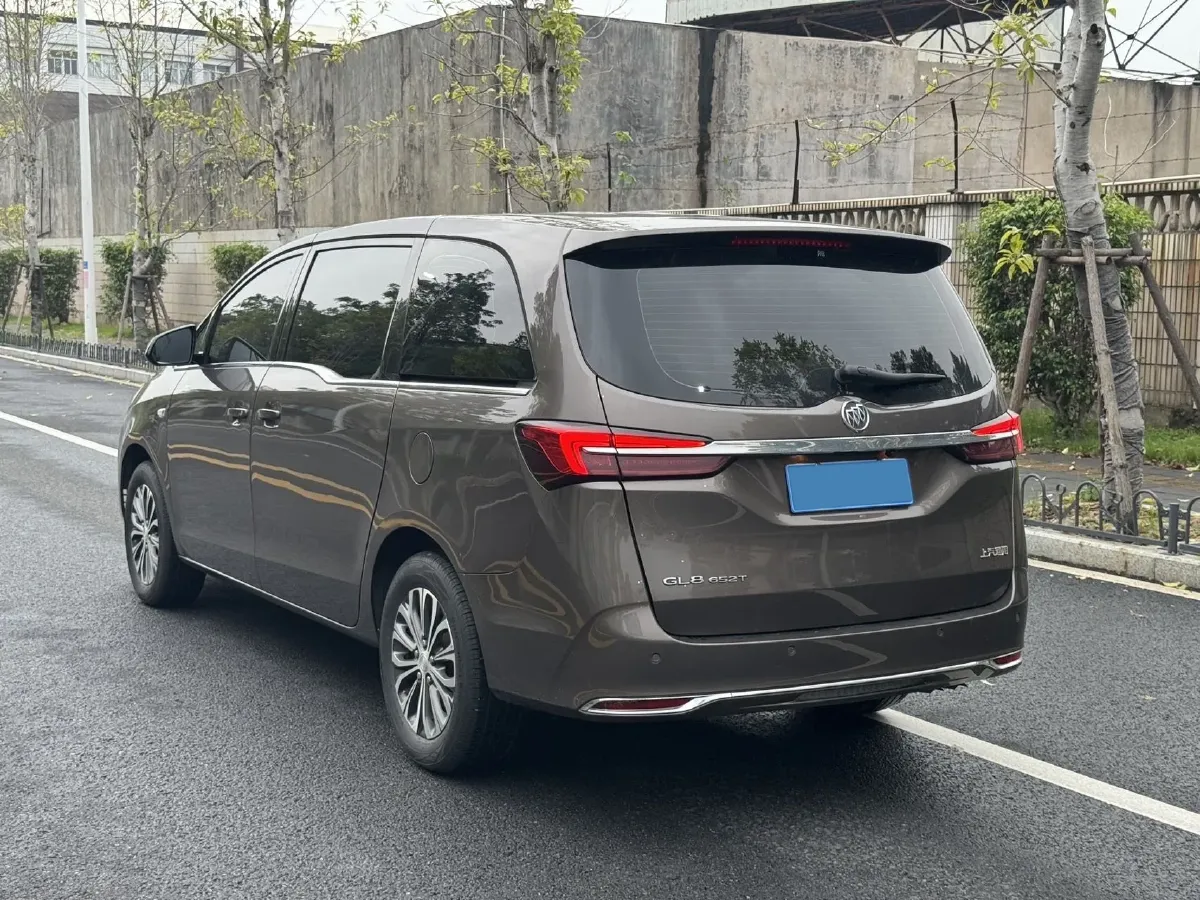 2021 Buick GL8 2.0T 237HP L4 9AT,autocango,china used car exporter,china ev exporter,chinese used car exporter,chinese used ev exporter