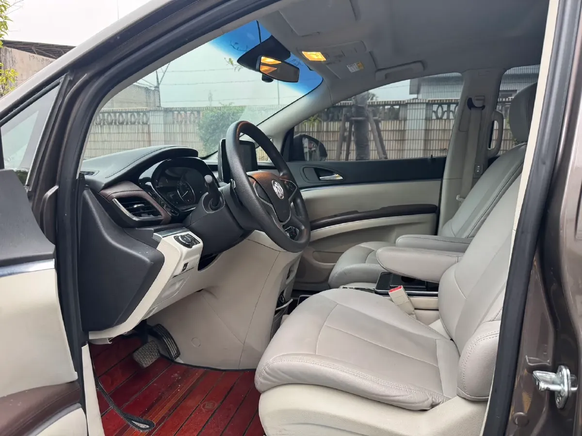 2021 Buick GL8 2.0T 237HP L4 9AT,autocango,china used car exporter,china ev exporter,chinese used car exporter,chinese used ev exporter