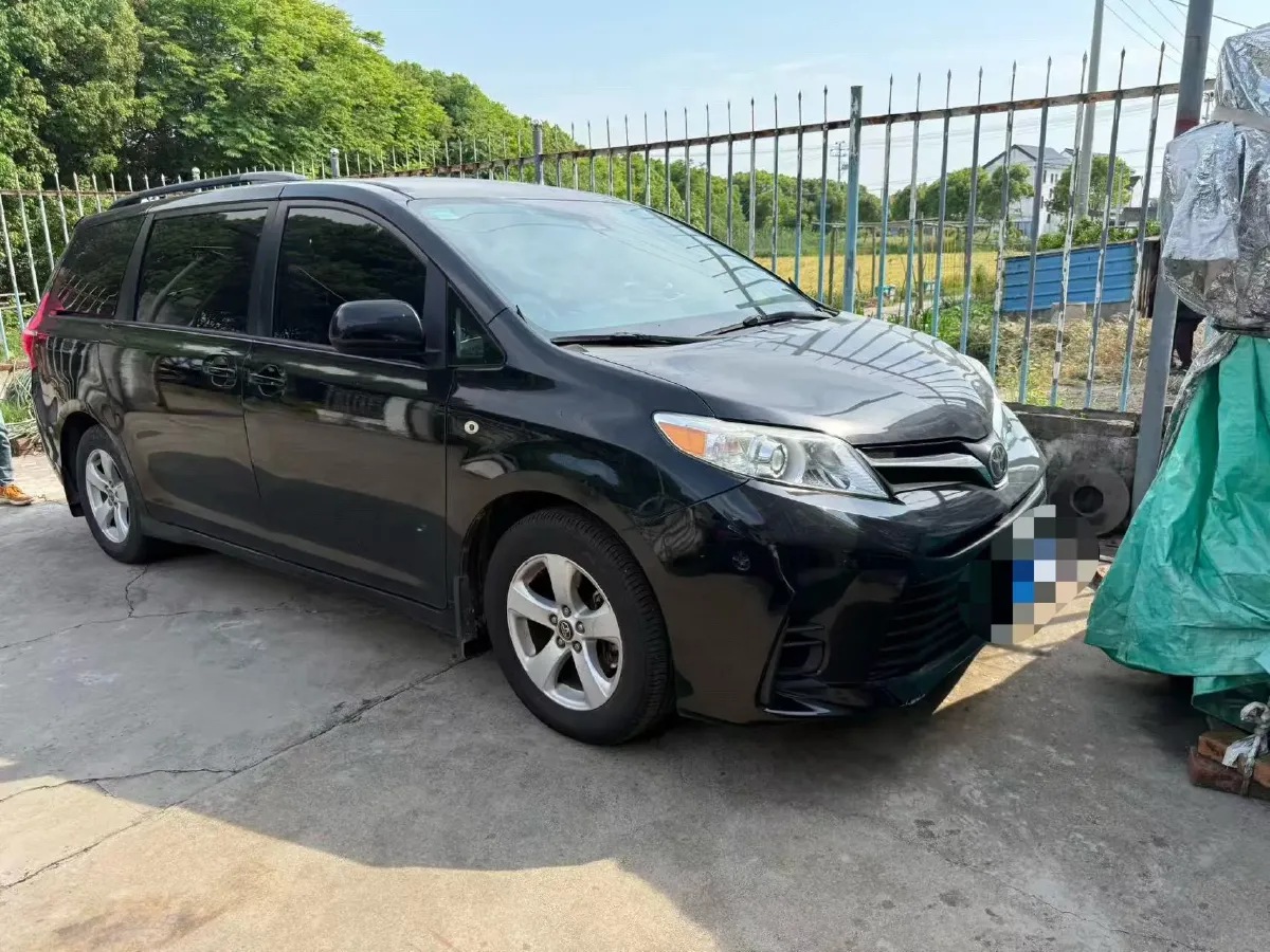 2017 Isuzu Mu-X 3.0T 177HP L4 6AT,autocango,china used car exporter,china ev exporter,chinese used car exporter,chinese used ev exporter