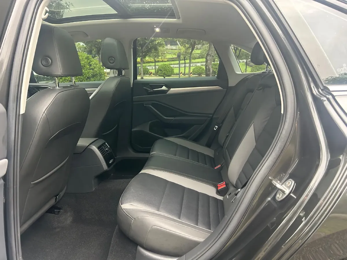 2022 Volkswagen Sagitar 1.4T 150HP L4 7DCT,autocango,china used car exporter,china ev exporter,chinese used car exporter,chinese used ev exporter