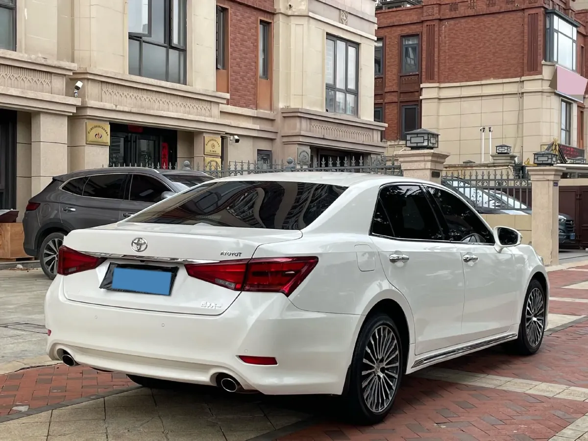 2018 Toyota Highlander 2.0T 220HP L4 6AT,autocango,china used car exporter,china ev exporter,chinese used car exporter,chinese used ev exporter