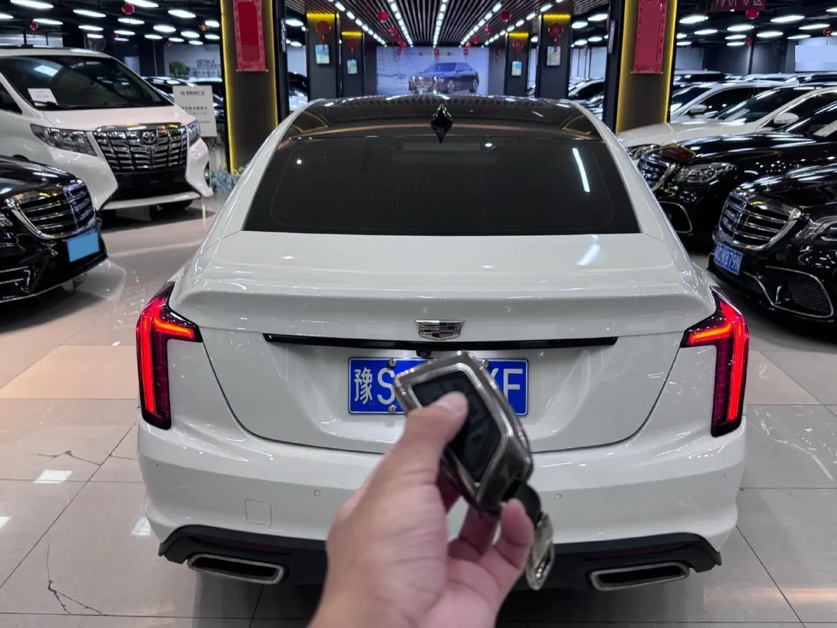 2022 Cadillac CT5 2.0T 237HP L4 10AT,autocango,china used car exporter,china ev exporter,chinese used car exporter,chinese used ev exporter