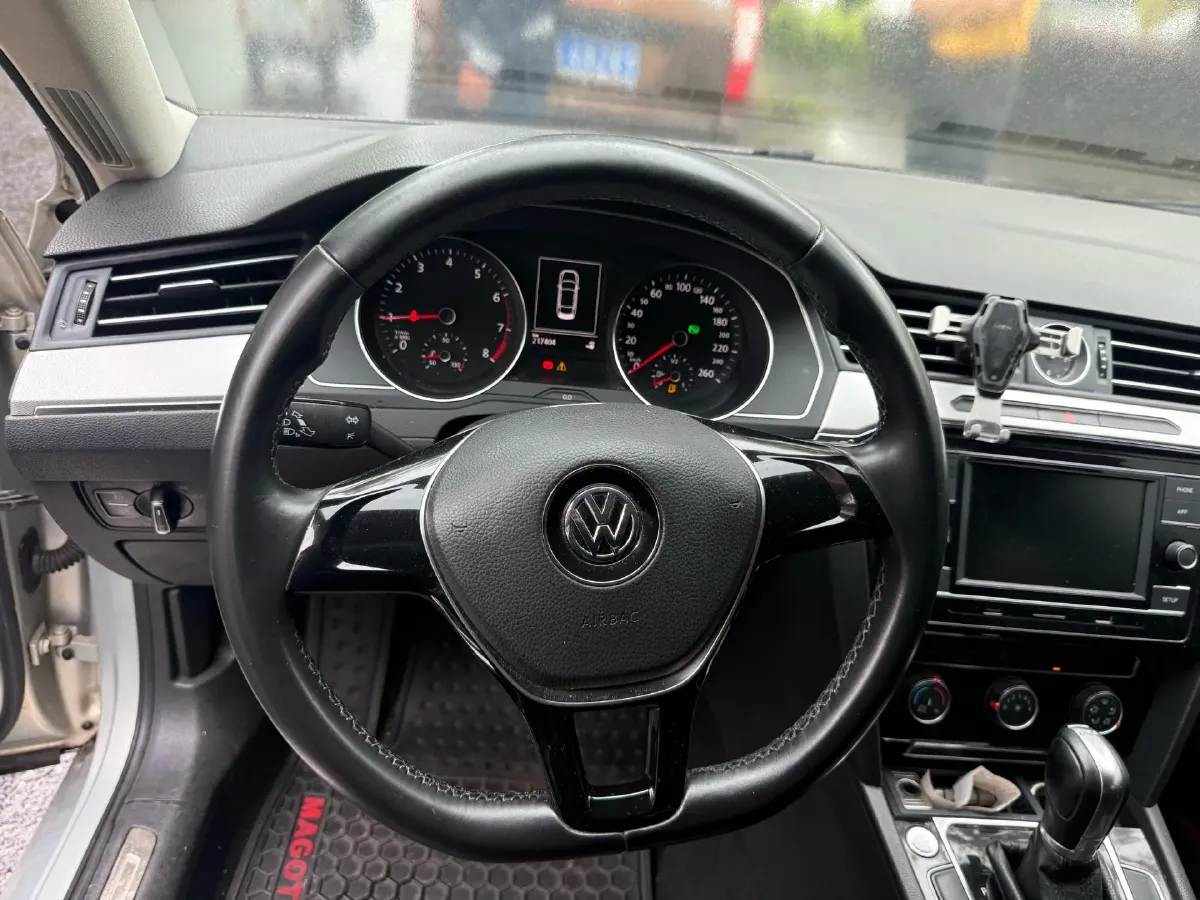 2018 Volkswagen Magotan 1.4T 150HP L4 7DCT,autocango,china used car exporter,china ev exporter,chinese used car exporter,chinese used ev exporter