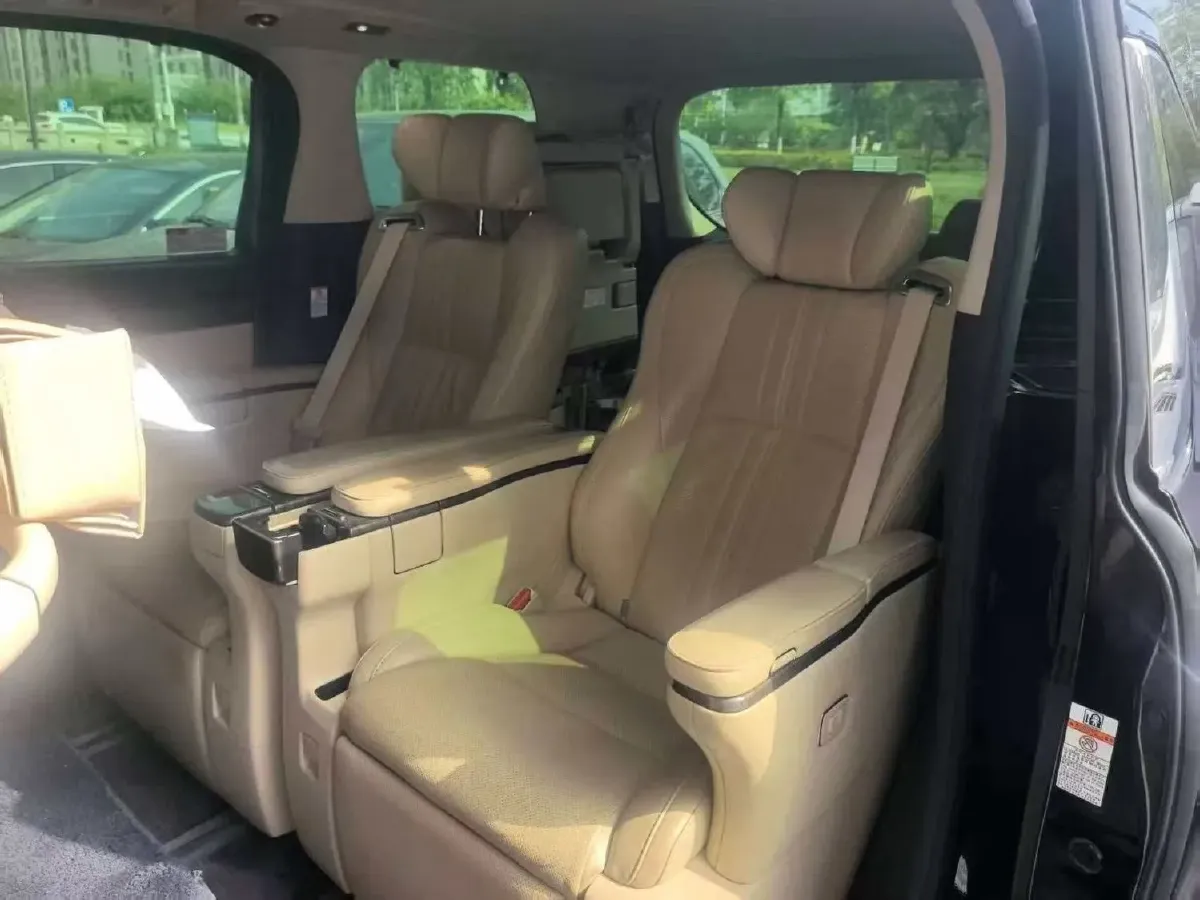 2019 Toyota Vellfire 2.5L 117HP L4 E-CVT Hybrid,autocango,china used car exporter,china ev exporter,chinese used car exporter,chinese used ev exporter