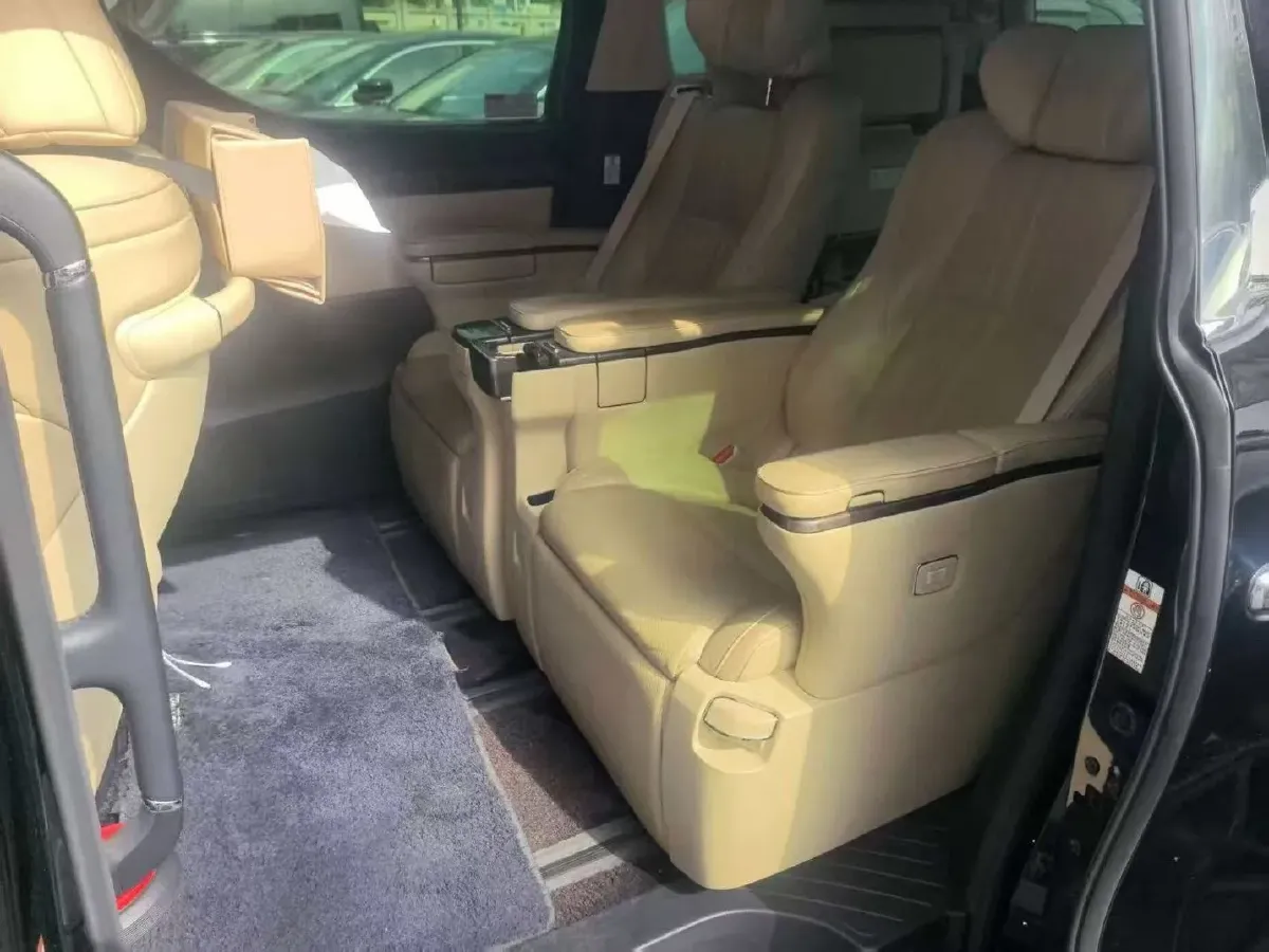 2019 Toyota Vellfire 2.5L 117HP L4 E-CVT Hybrid,autocango,china used car exporter,china ev exporter,chinese used car exporter,chinese used ev exporter
