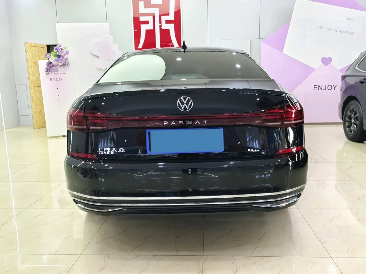 2024 Volkswagen Passat 2.0T 220HP L4 7DCT,autocango,china used car exporter,china ev exporter,chinese used car exporter,chinese used ev exporter