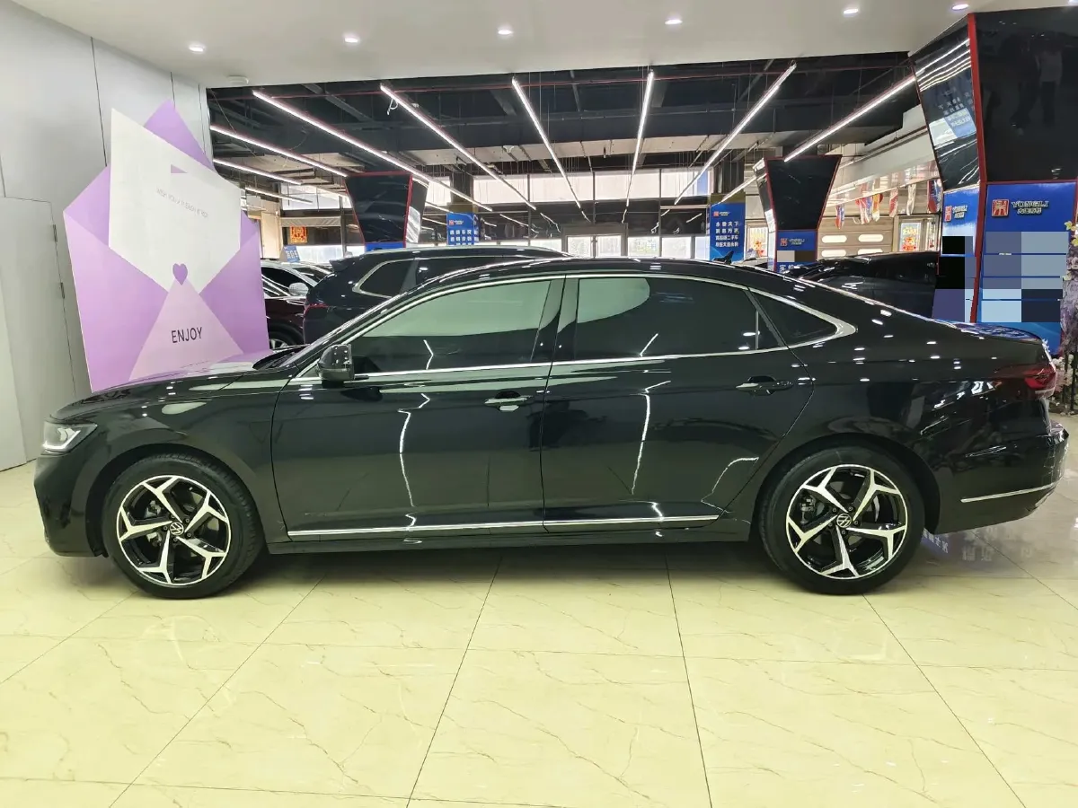 2024 Volkswagen Passat 2.0T 220HP L4 7DCT,autocango,china used car exporter,china ev exporter,chinese used car exporter,chinese used ev exporter