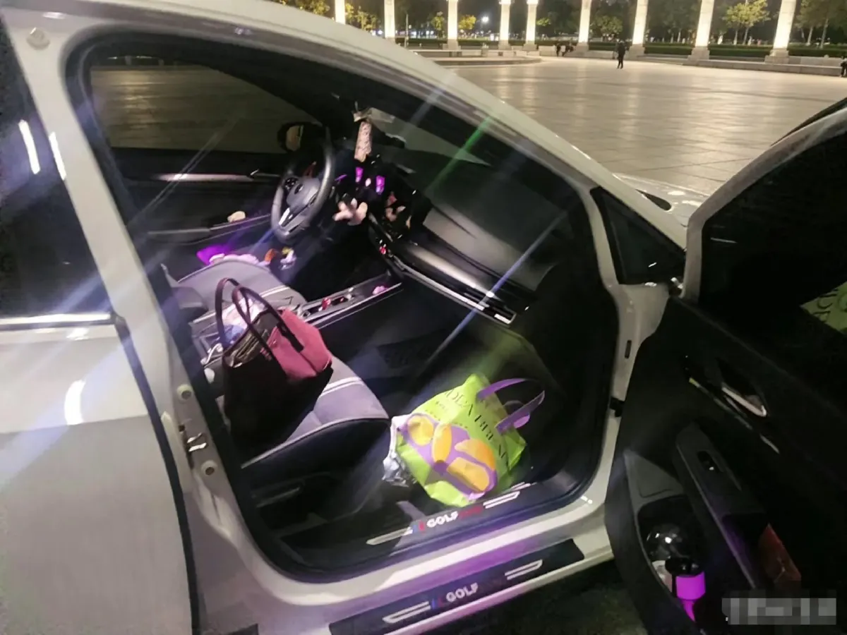 2023 Volkswagen Golf 1.4T 150HP L4 7DCT,autocango,china used car exporter,china ev exporter,chinese used car exporter,chinese used ev exporter