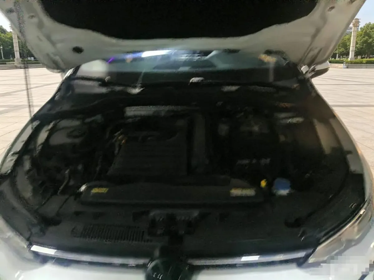 2023 Volkswagen Golf 1.4T 150HP L4 7DCT,autocango,china used car exporter,china ev exporter,chinese used car exporter,chinese used ev exporter