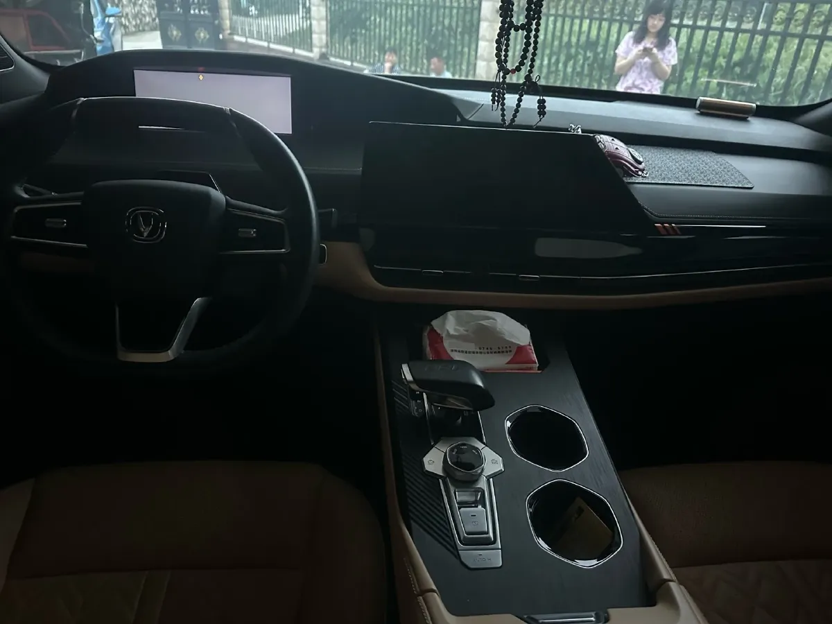 2021 ChangAn UNI-K 2.0T 233HP L4 8AT,autocango,china used car exporter,china ev exporter,chinese used car exporter,chinese used ev exporter