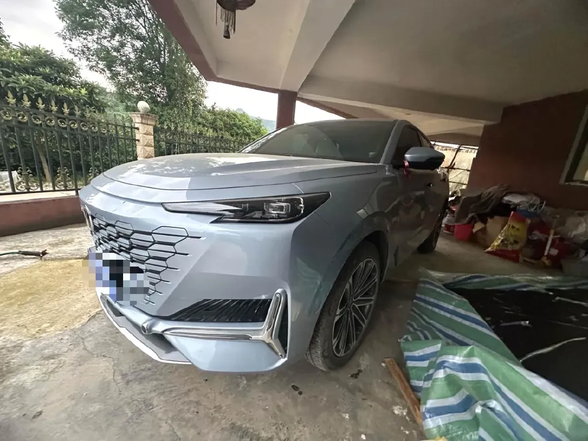 2021 ChangAn UNI-K 2.0T 233HP L4 8AT,autocango,china used car exporter,china ev exporter,chinese used car exporter,chinese used ev exporter