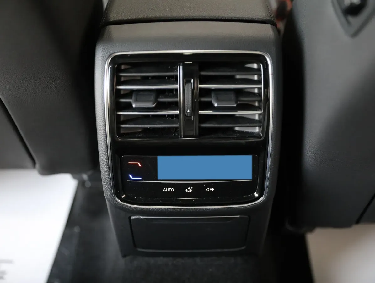 2020 Volkswagen Magotan 2.0T 186HP L4 7DCT,autocango,china used car exporter,china ev exporter,chinese used car exporter,chinese used ev exporter