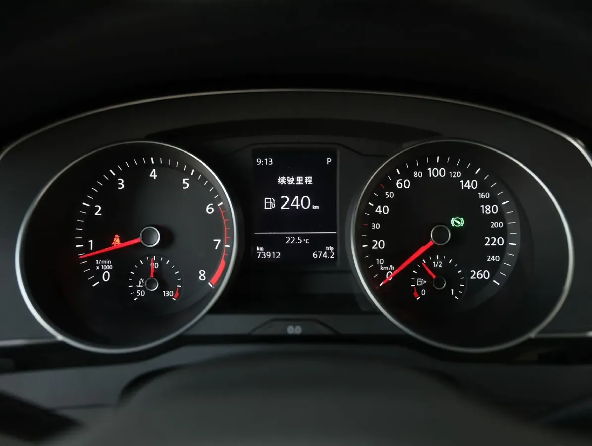 2020 Volkswagen Magotan 2.0T 186HP L4 7DCT,autocango,china used car exporter,china ev exporter,chinese used car exporter,chinese used ev exporter