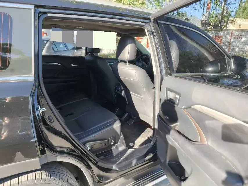 2018 Toyota Highlander 2.0T 220HP L4 6AT,autocango,china used car exporter,china ev exporter,chinese used car exporter,chinese used ev exporter