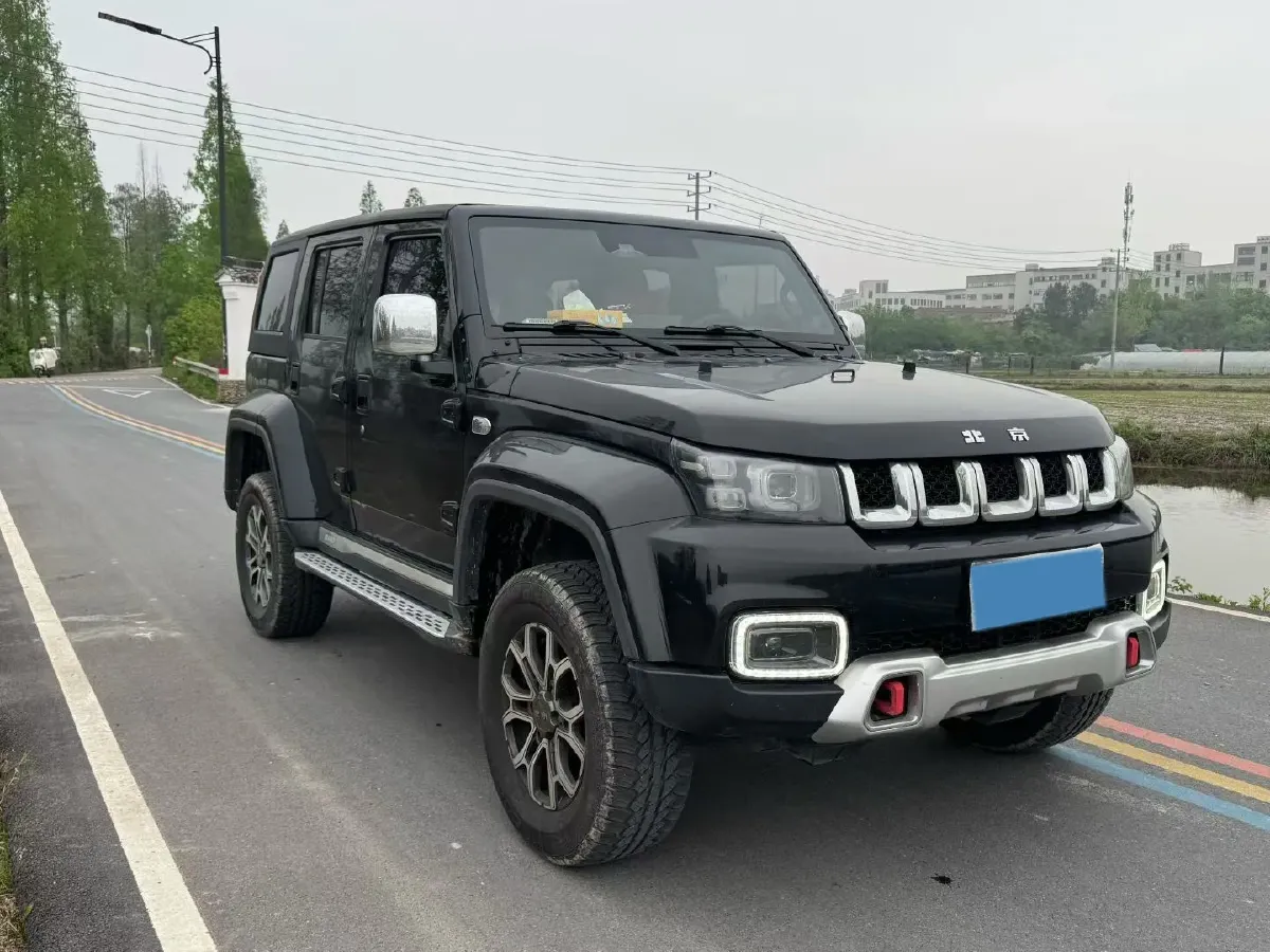 2023 Beijing BJ40 2.0T 224HP L4 8AT,autocango,china used car exporter,china ev exporter,chinese used car exporter,chinese used ev exporter