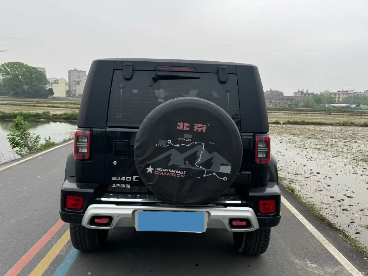 2023 Beijing BJ40 2.0T 224HP L4 8AT,autocango,china used car exporter,china ev exporter,chinese used car exporter,chinese used ev exporter