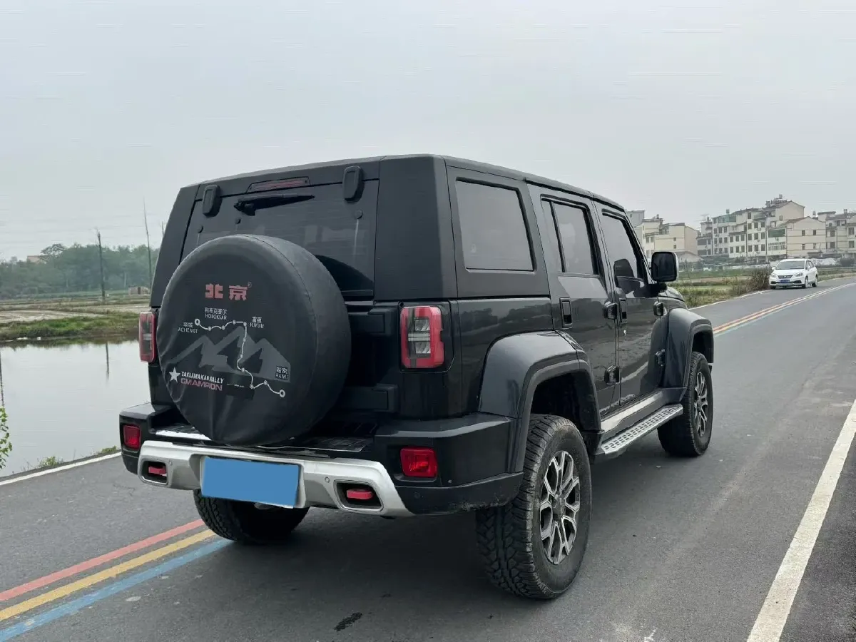 2023 Beijing BJ40 2.0T 224HP L4 8AT,autocango,china used car exporter,china ev exporter,chinese used car exporter,chinese used ev exporter