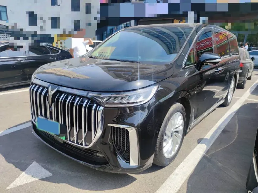 2024 Voyah Dream 1.5T 150HP L4 PHEV 43KWH,autocango,china used car exporter,china ev exporter,chinese used car exporter,chinese used ev exporter