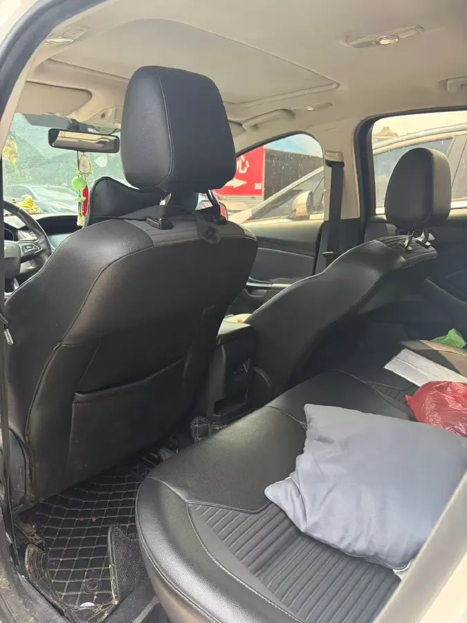 2018 Ford Focus 1.6L 125HP L4 6DCT,autocango,china used car exporter,china ev exporter,chinese used car exporter,chinese used ev exporter