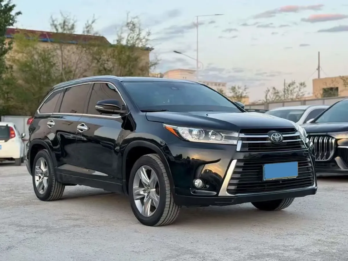 2018 Jeep Grand Commander 2.0T 265HP L4 9AT,autocango,china used car exporter,china ev exporter,chinese used car exporter,chinese used ev exporter