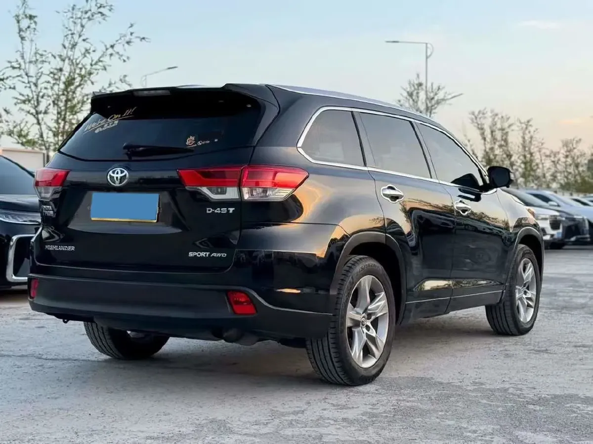 2018 Jeep Grand Commander 2.0T 265HP L4 9AT,autocango,china used car exporter,china ev exporter,chinese used car exporter,chinese used ev exporter