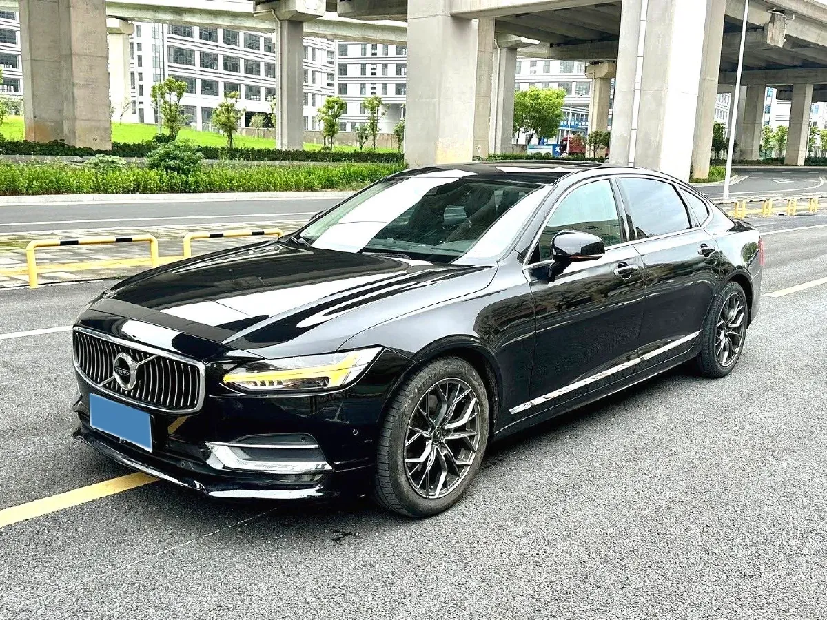 2019 Volvo S90 2.0T 254HP L4 8AT,autocango,china used car exporter,china ev exporter,chinese used car exporter,chinese used ev exporter