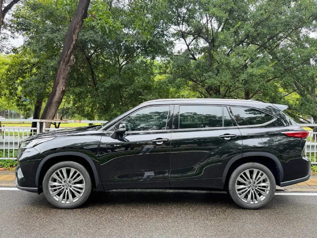 2024 Toyota Highlander 2.5L 189HP L4 E-CVT Hybrid,autocango,china used car exporter,china ev exporter,chinese used car exporter,chinese used ev exporter