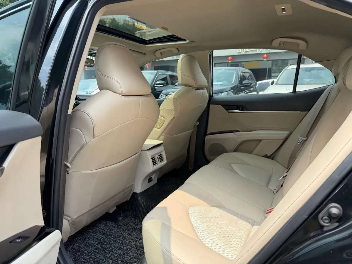 2019 Toyota Camry 2.0L 178HP L4 CVT,autocango,china used car exporter,china ev exporter,chinese used car exporter,chinese used ev exporter