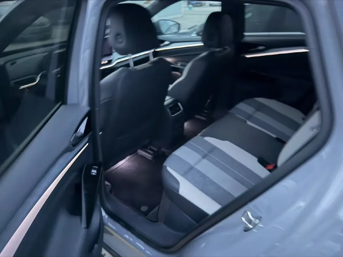 2024 Volkswagen ID.4 Crozz BEV 55.7KWH,autocango,china used car exporter,china ev exporter,chinese used car exporter,chinese used ev exporter