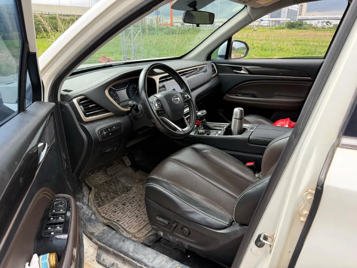 2019 GAC Trumpchi GS5 1.5T 169HP L4 6AT,autocango,china used car exporter,china ev exporter,chinese used car exporter,chinese used ev exporter