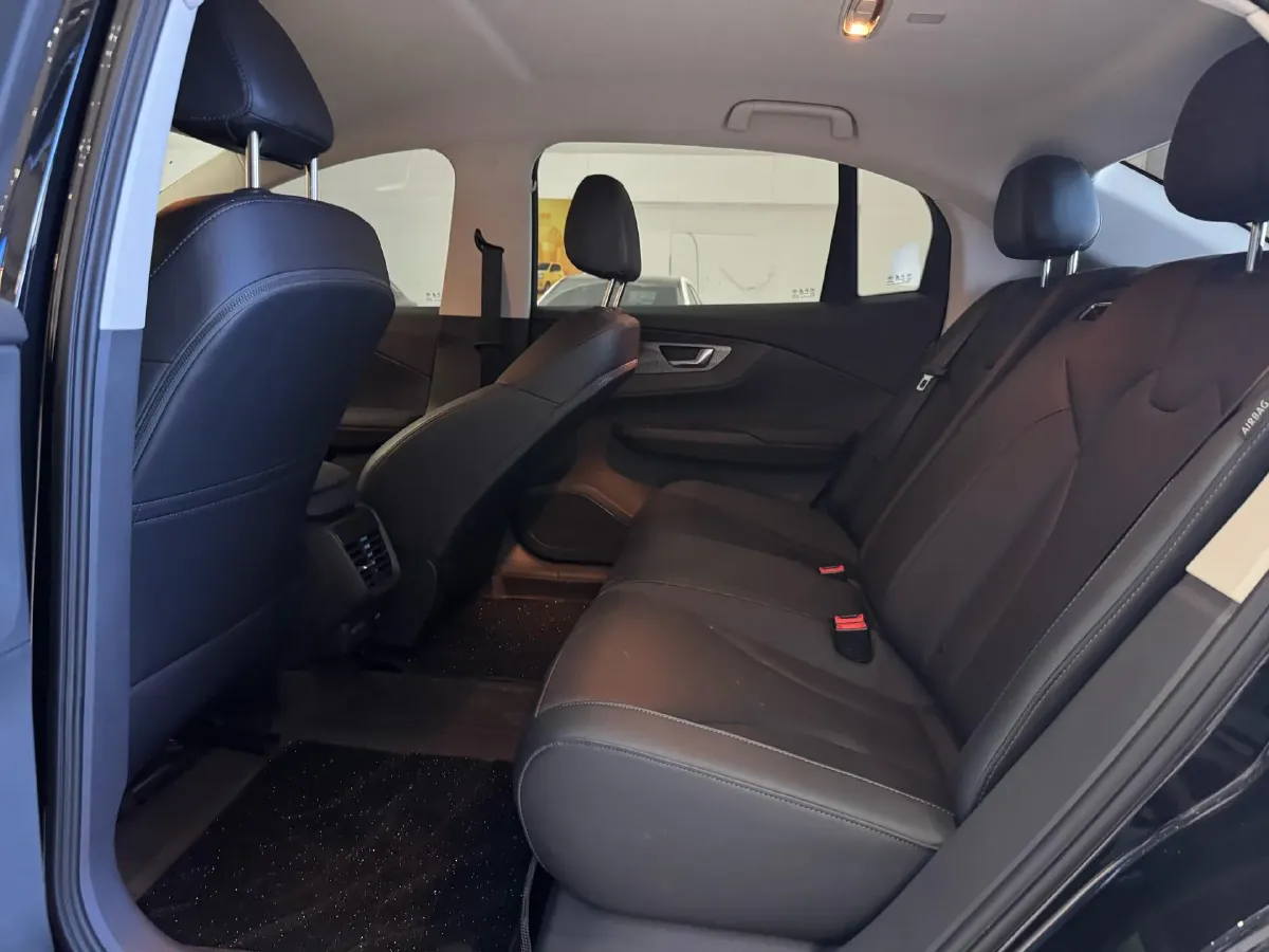 2022 HongQi E-QM5 BEV 54KWH,autocango,china used car exporter,china ev exporter,chinese used car exporter,chinese used ev exporter
