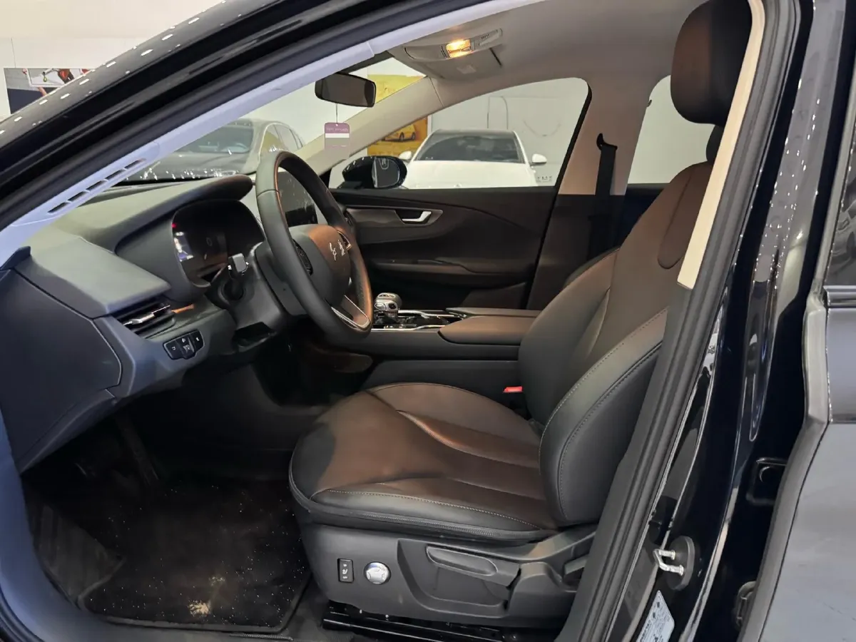 2022 HongQi E-QM5 BEV 54KWH,autocango,china used car exporter,china ev exporter,chinese used car exporter,chinese used ev exporter