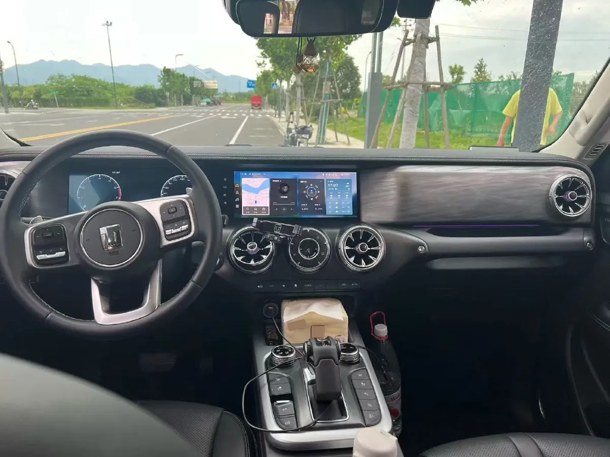 2023 Tank 300 2.0T 227HP L4 8AT,autocango,china used car exporter,china ev exporter,chinese used car exporter,chinese used ev exporter