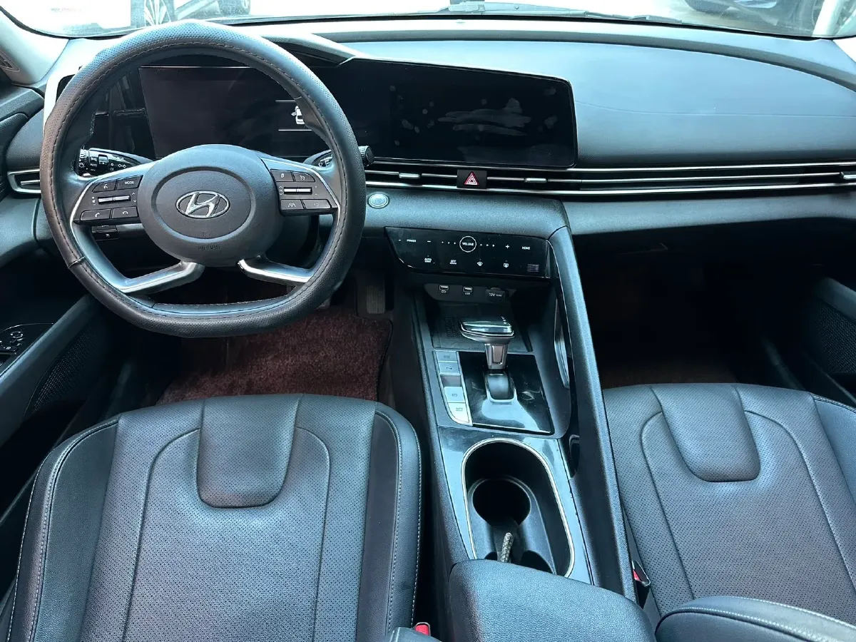 2021 Hyundai Elantra 1.5L 115HP L4 CVT,autocango,china used car exporter,china ev exporter,chinese used car exporter,chinese used ev exporter