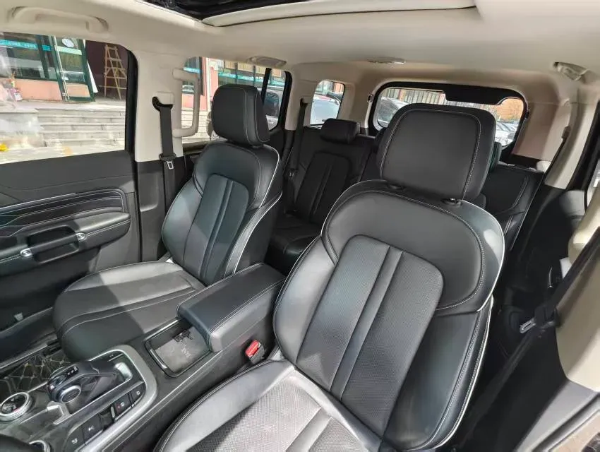 2021 Tank 300 2.0T 227HP L4 8AT,autocango,china used car exporter,china ev exporter,chinese used car exporter,chinese used ev exporter